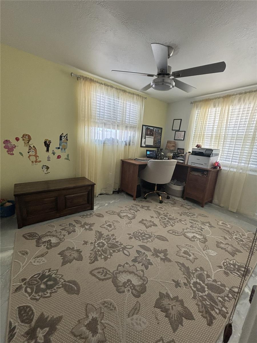 1002 Silver Palm Way Property Photo 15