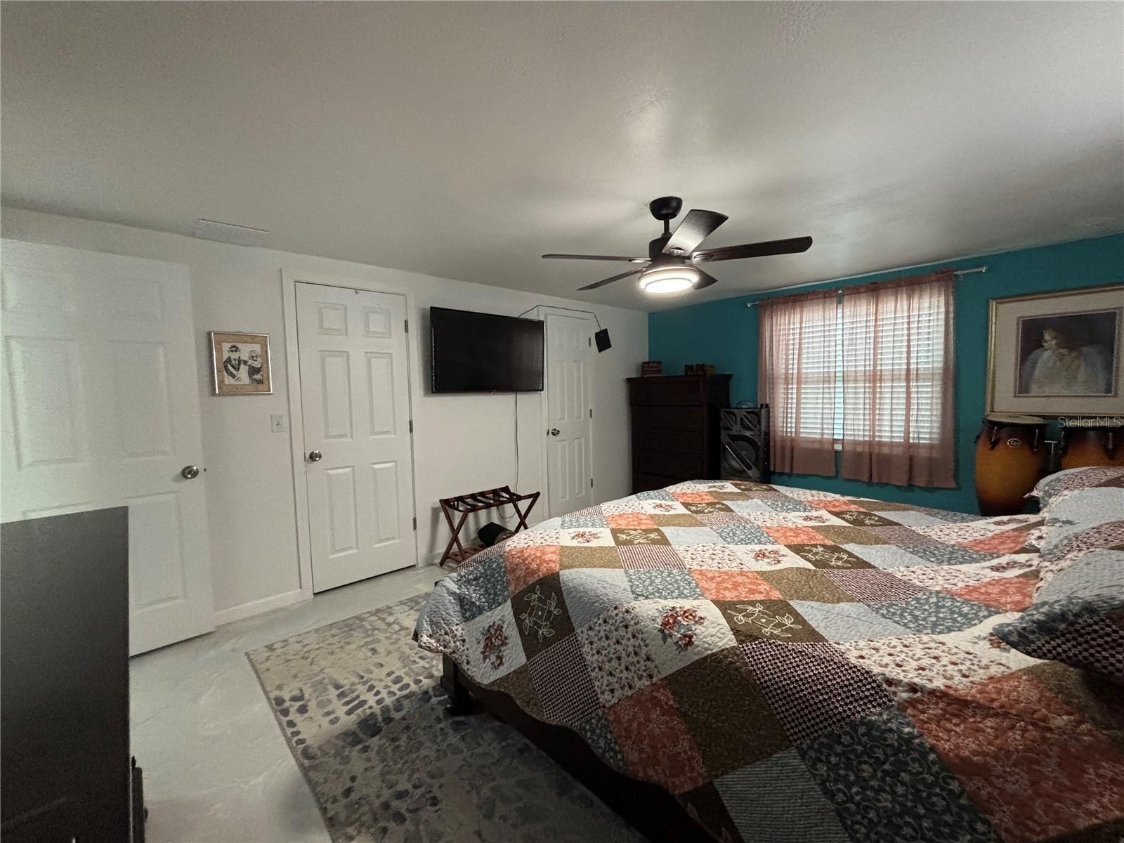 1002 Silver Palm Way Property Photo 23