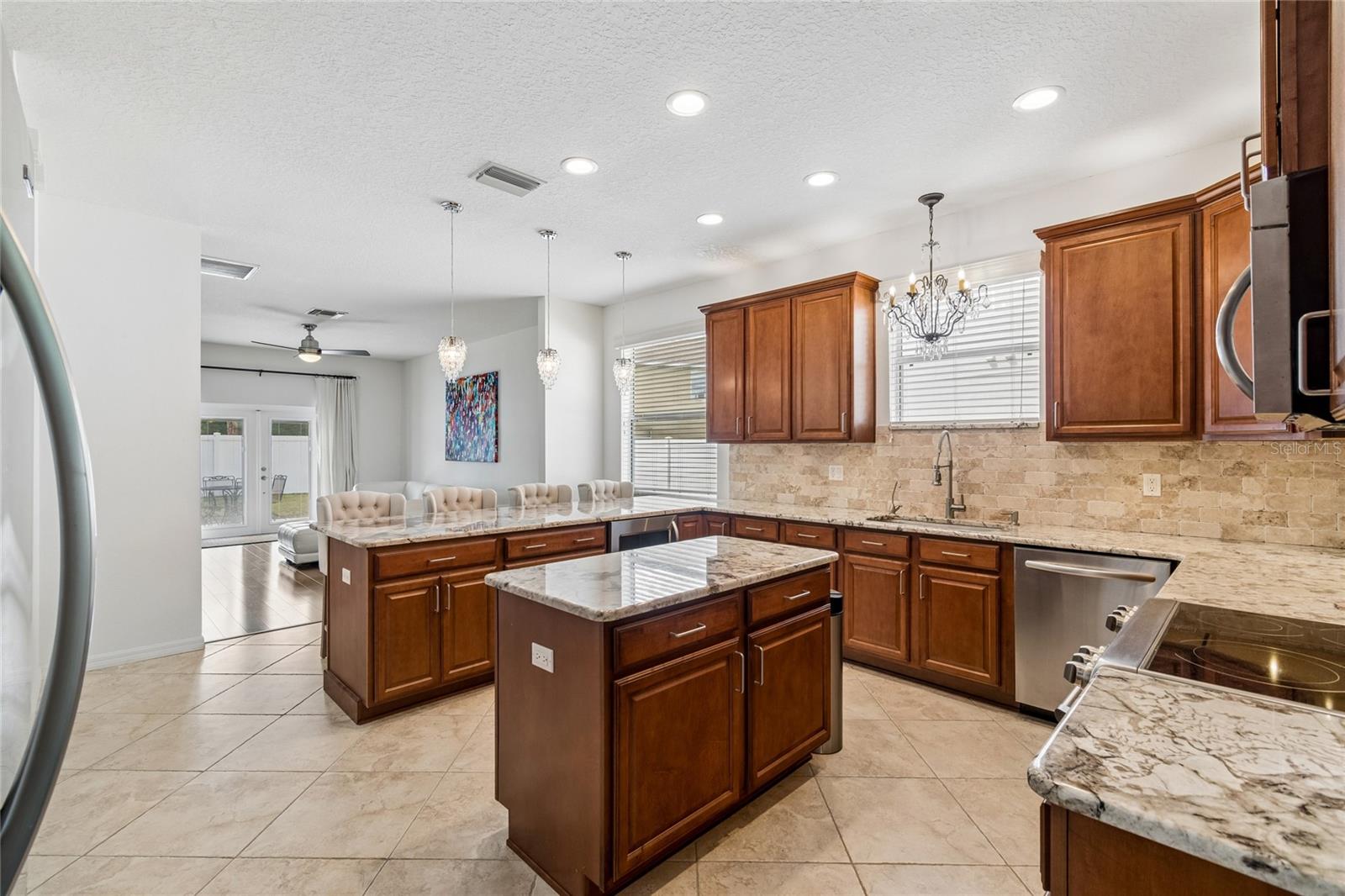 12155 Infinity Dr Property Photo 17