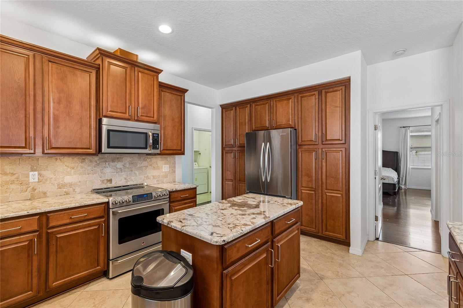12155 Infinity Dr Property Photo 19