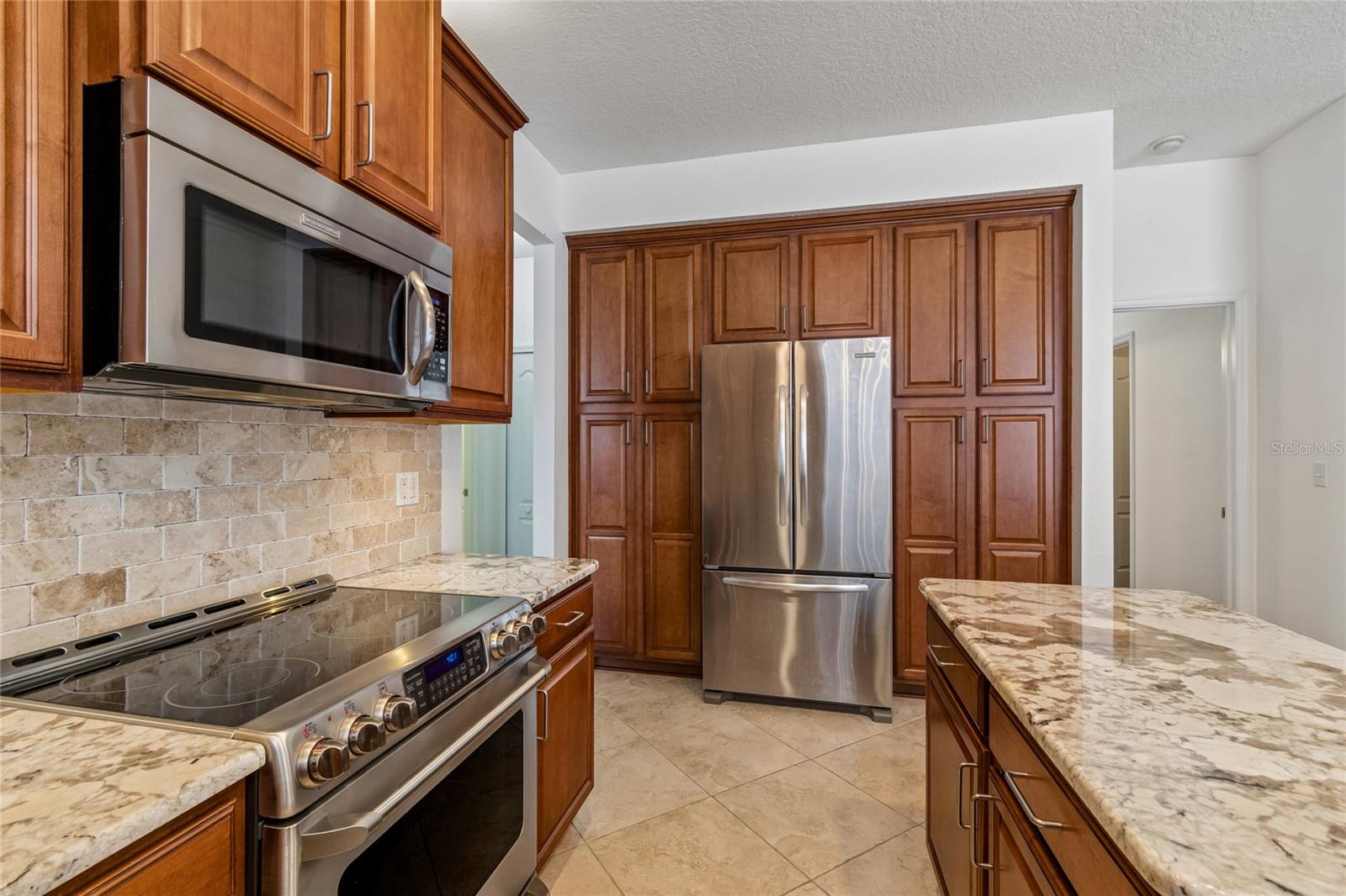 12155 Infinity Dr Property Photo 20