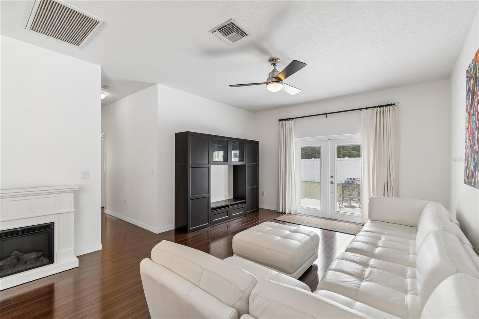 12155 Infinity Dr Property Photo 28