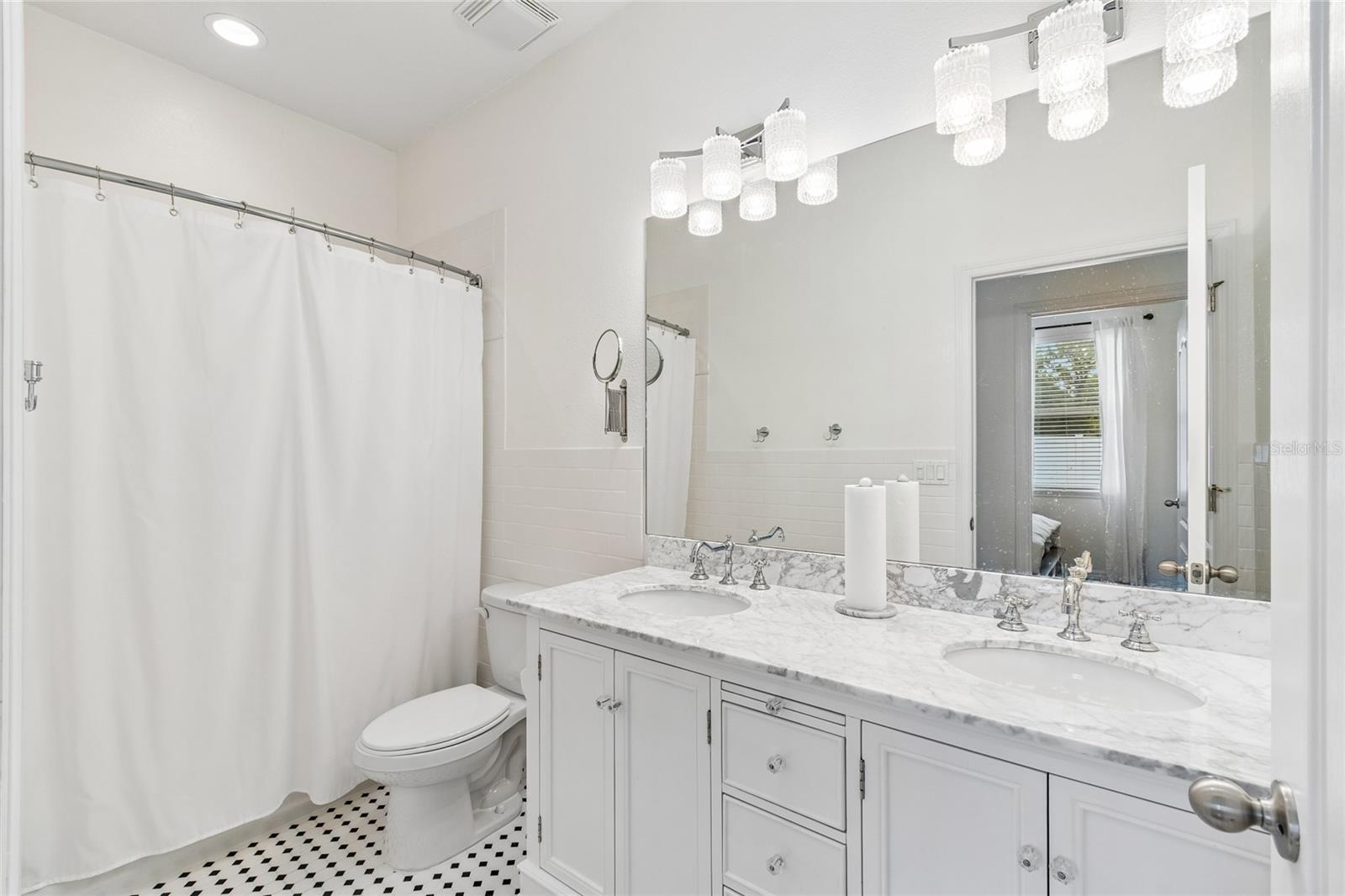 12155 Infinity Dr Property Photo 31
