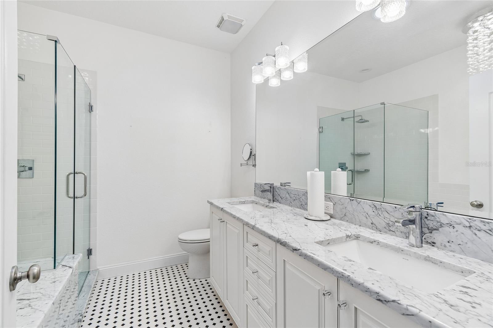 12155 Infinity Dr Property Photo 43