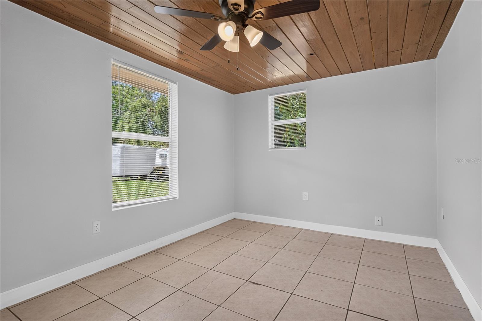 2947 Gillespie Ave Property Photo 19