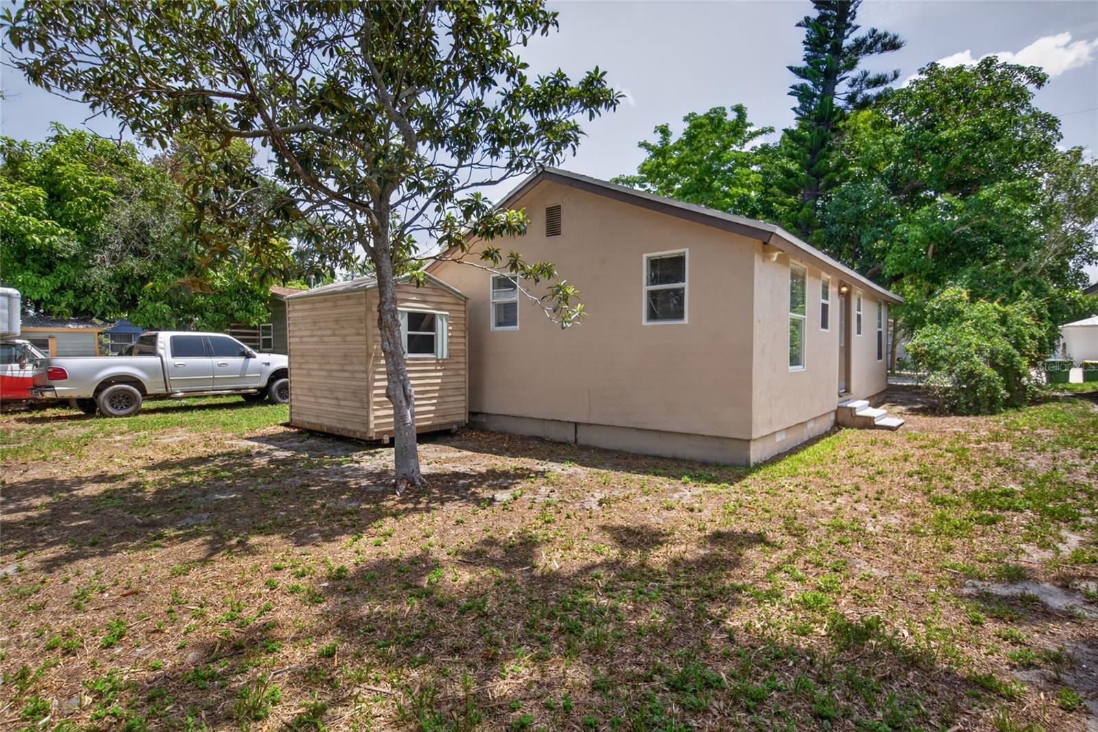 2947 Gillespie Ave Property Photo 23