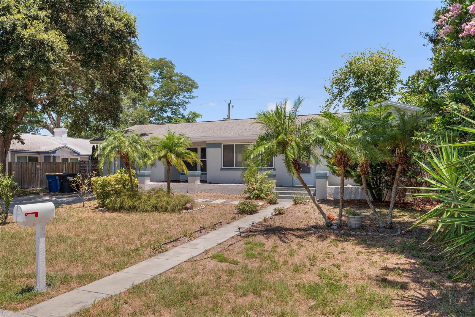 1428 Pinebrook Dr Property Photo 2