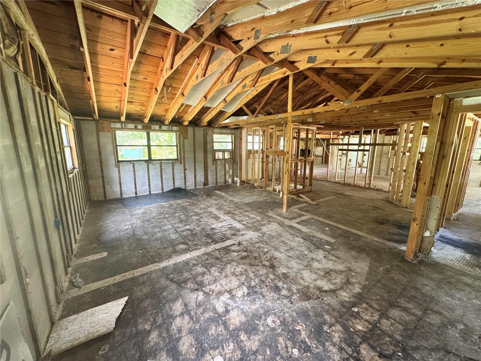 9010 Maiden Ln Property Photo 3