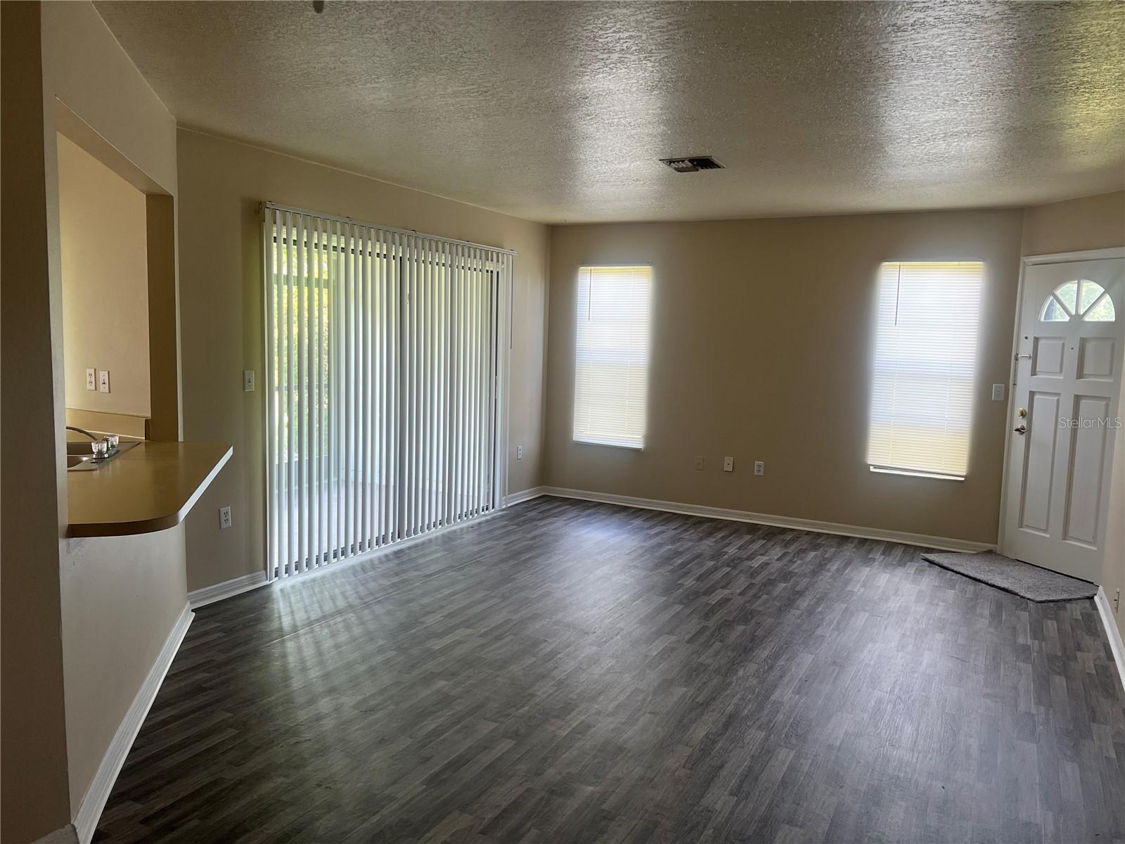 7266 Pond Cir Property Photo 5