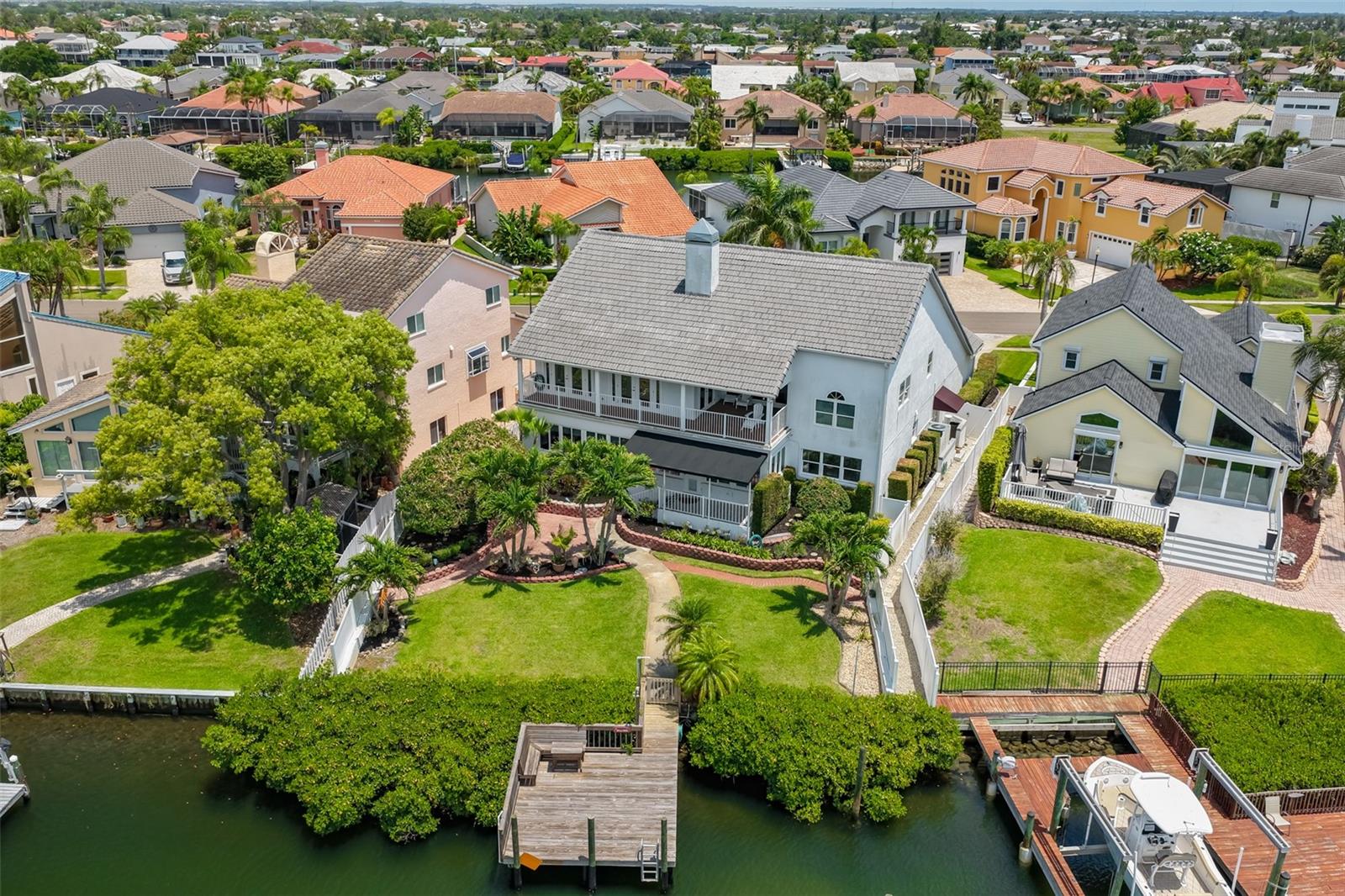 929 Symphony Isles Blvd Property Photo 4