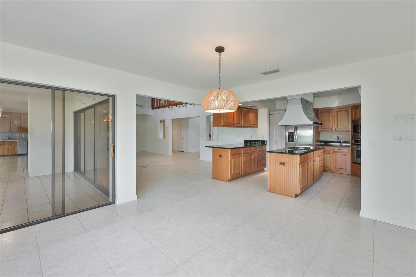 929 Symphony Isles Blvd Property Photo 21