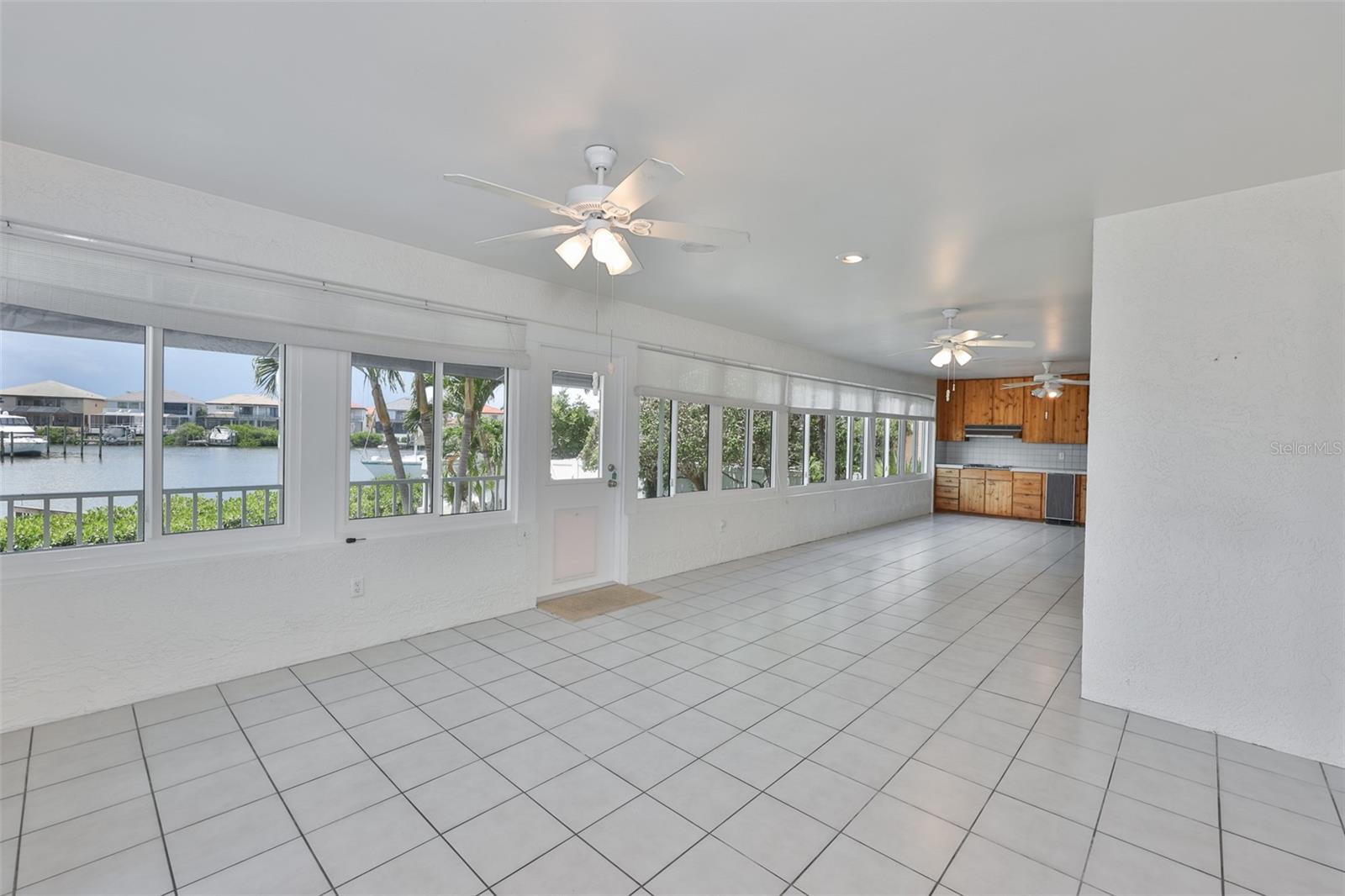 929 Symphony Isles Blvd Property Photo 23