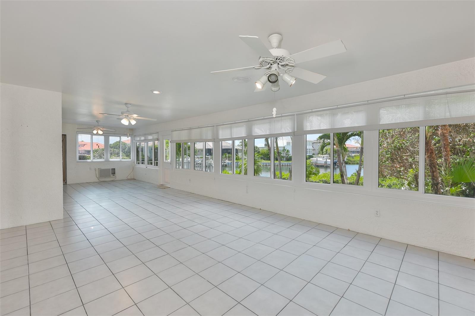 929 Symphony Isles Blvd Property Photo 27