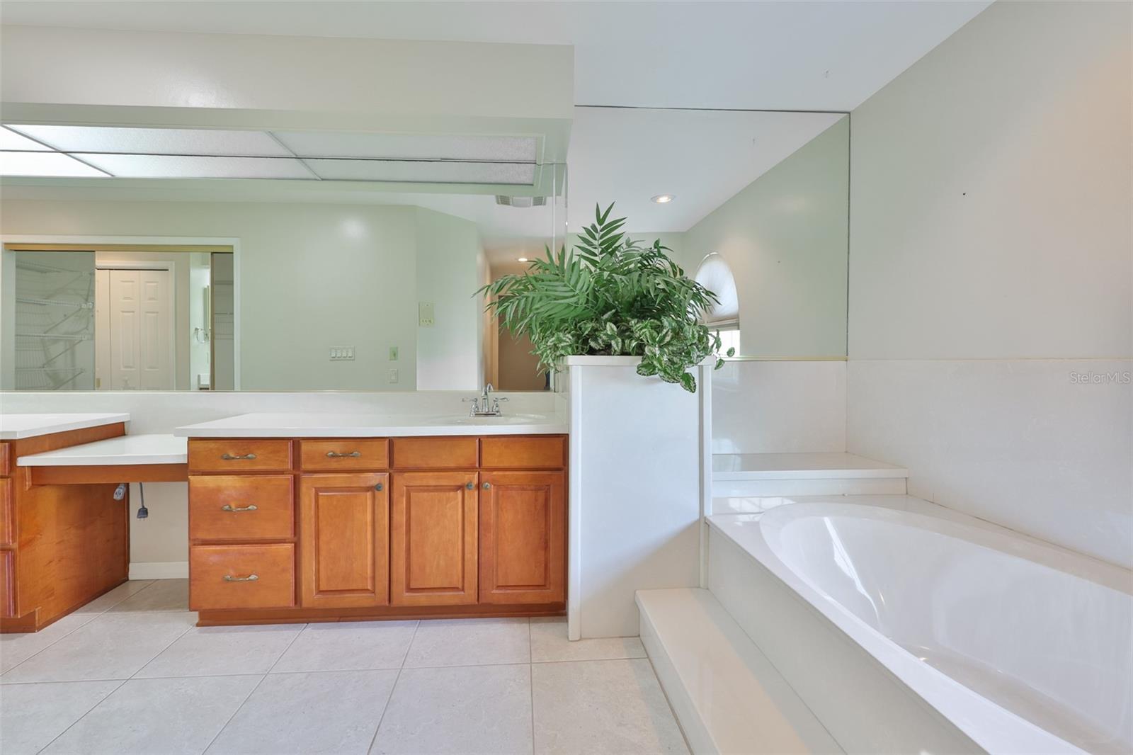 929 Symphony Isles Blvd Property Photo 32