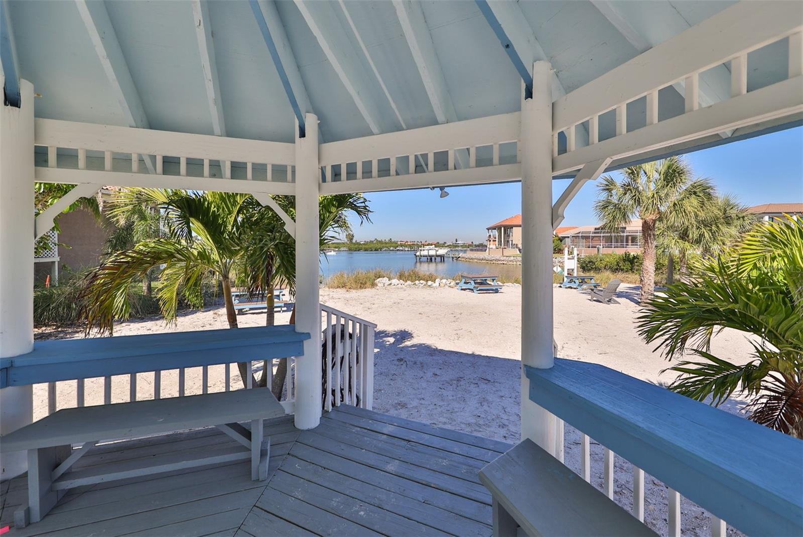 929 Symphony Isles Blvd Property Photo 58