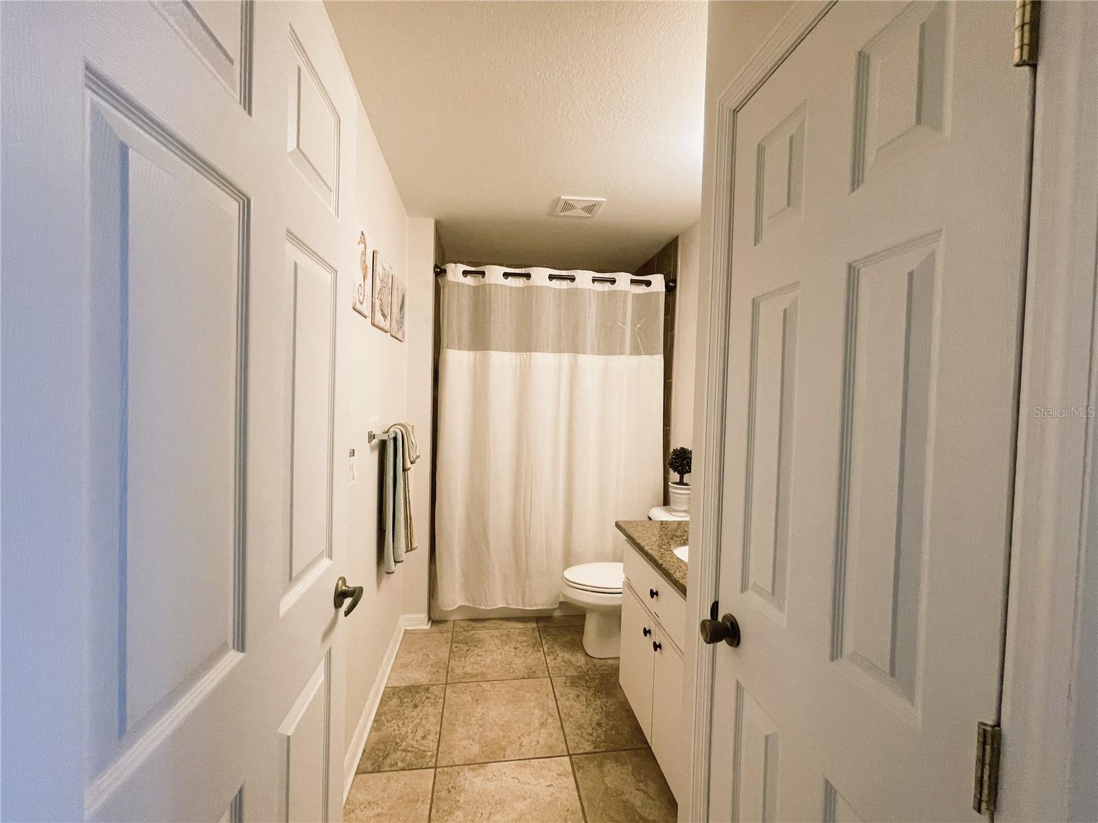 521 W Hillwood Path Property Photo 14
