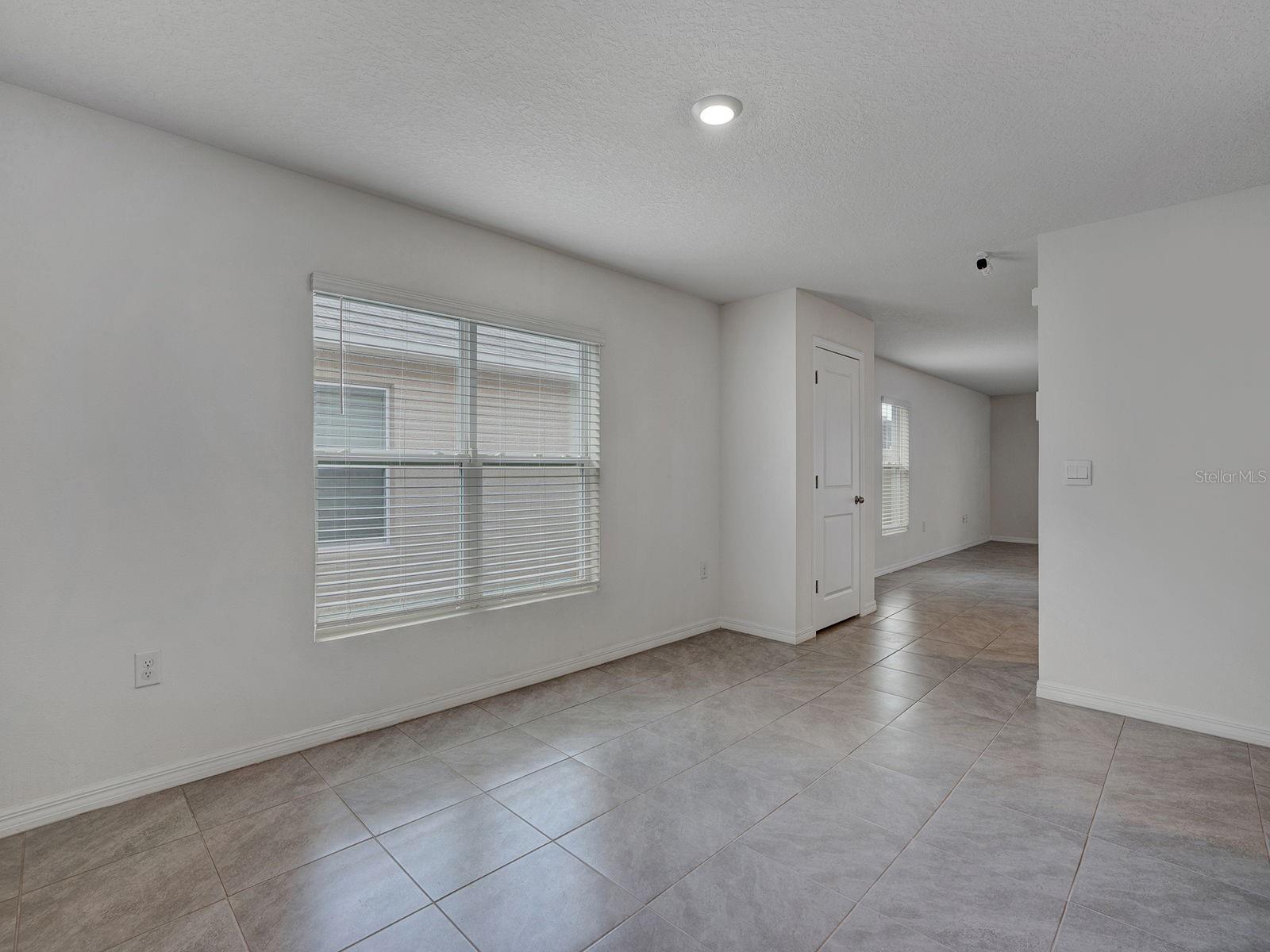 5586 Logan Cave Ave Property Photo 5