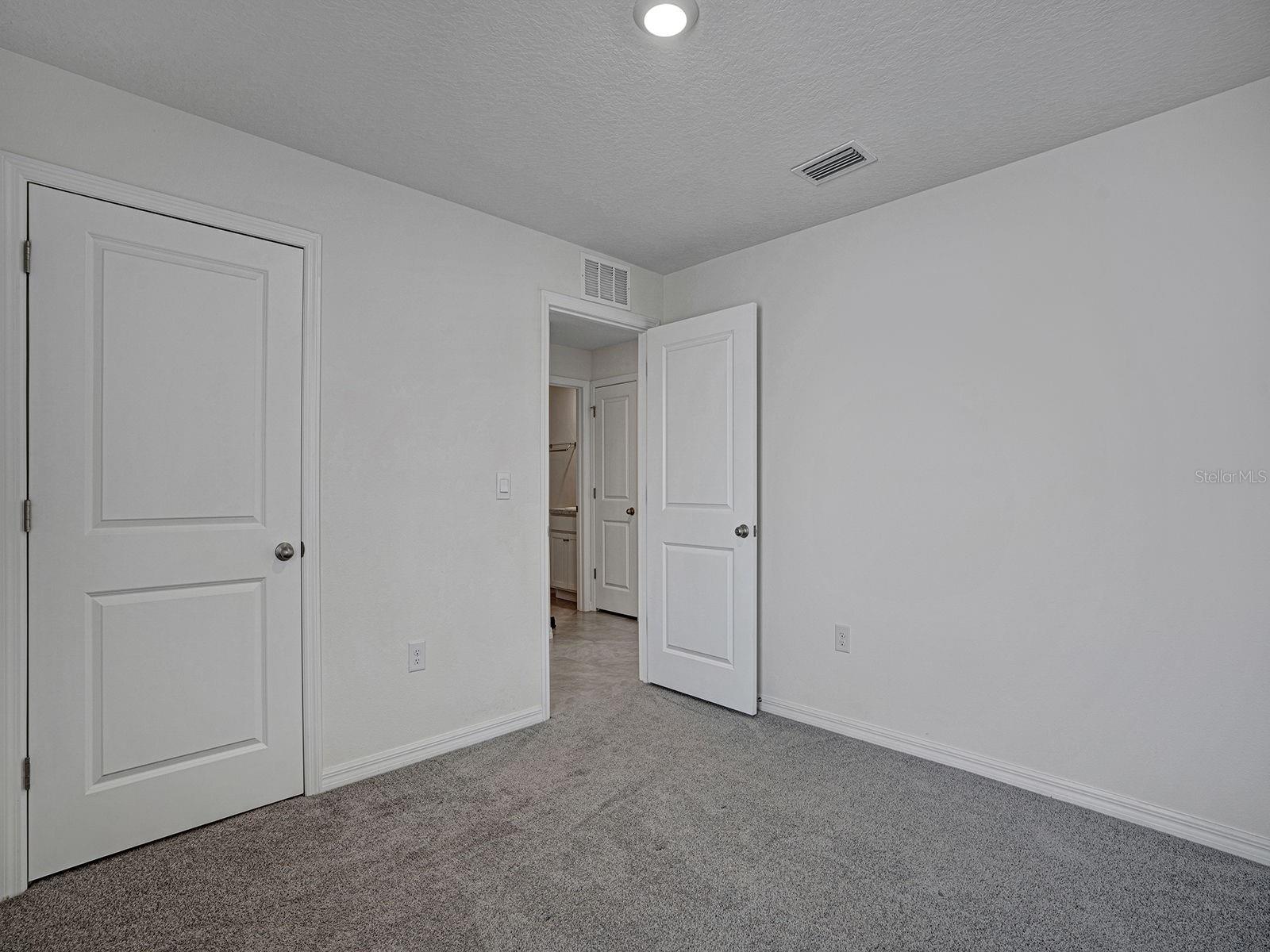 5586 Logan Cave Ave Property Photo 32