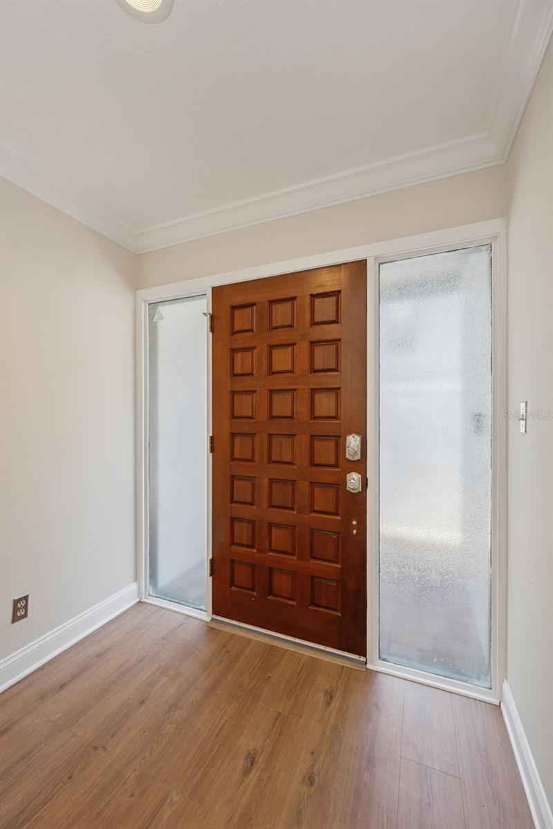 4510 W Fig St #c Property Photo 3