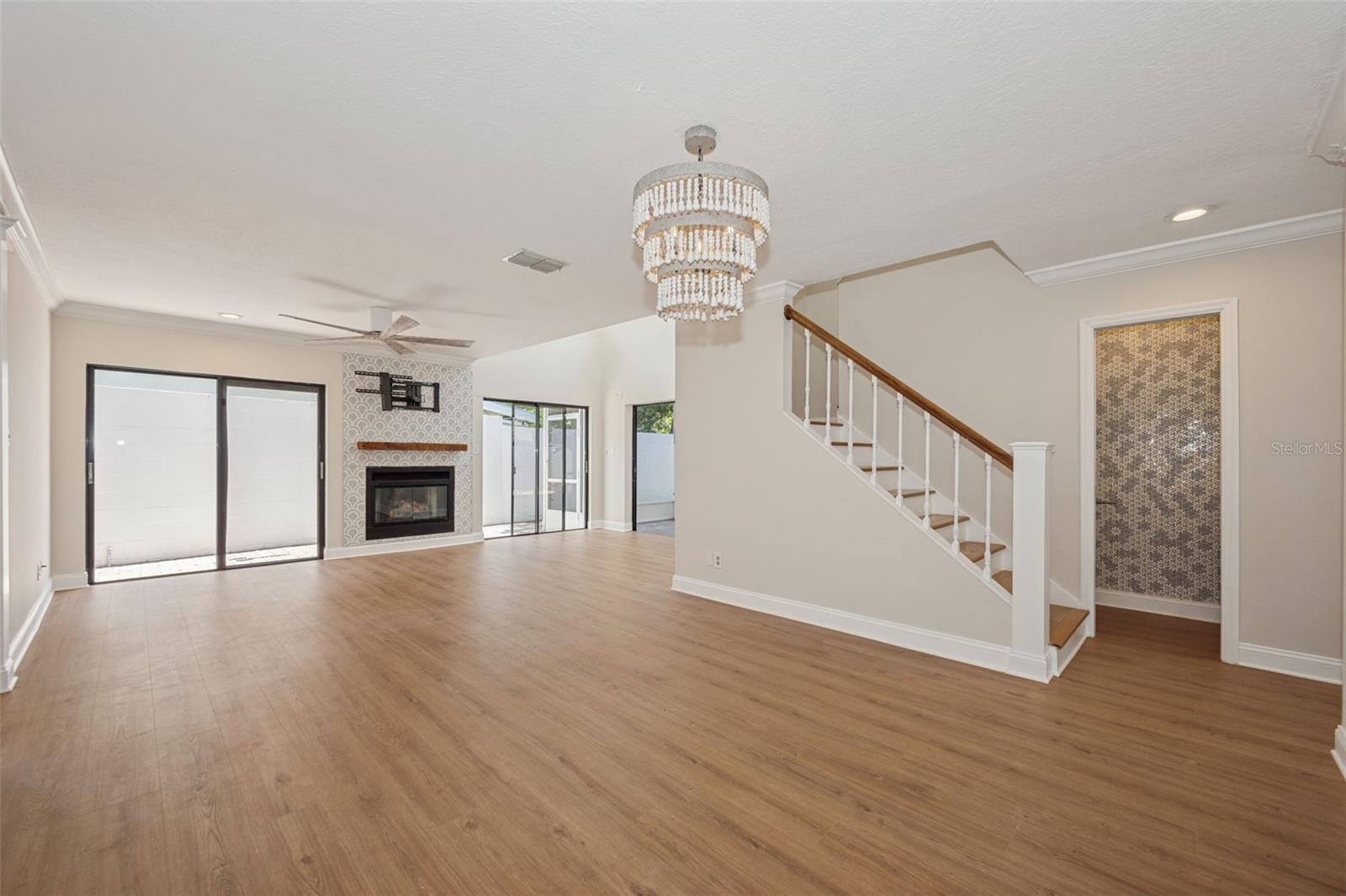 4510 W Fig St #c Property Photo 10