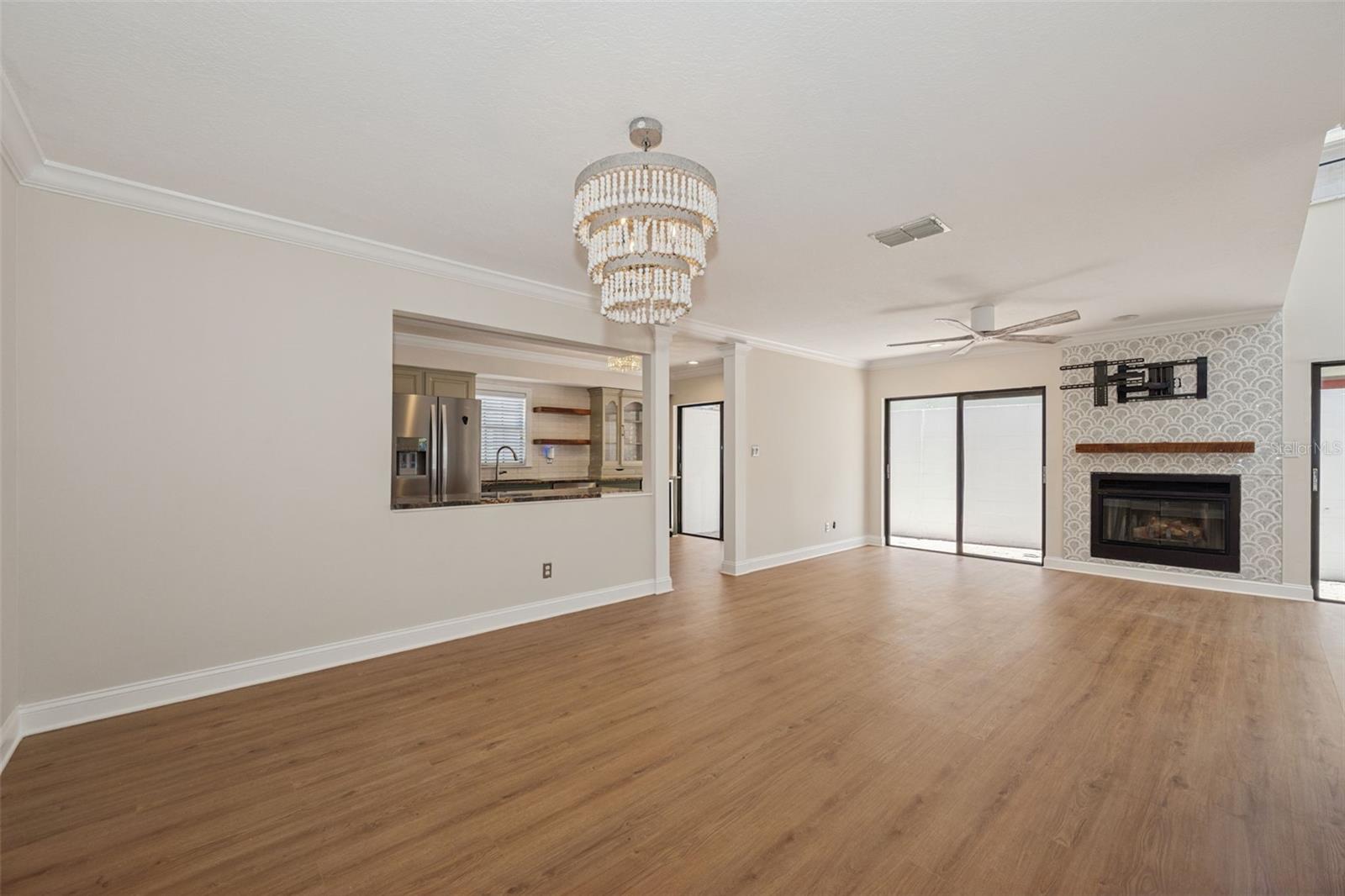 4510 W Fig St #c Property Photo 11