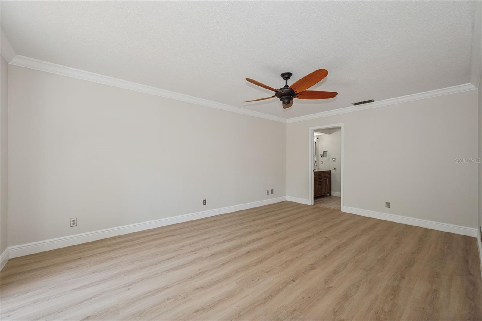 4510 W Fig St #c Property Photo 28