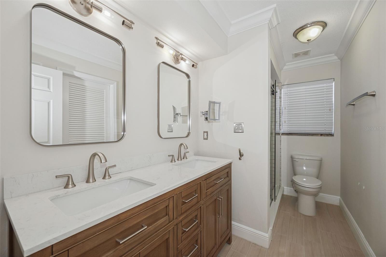4510 W Fig St #c Property Photo 33