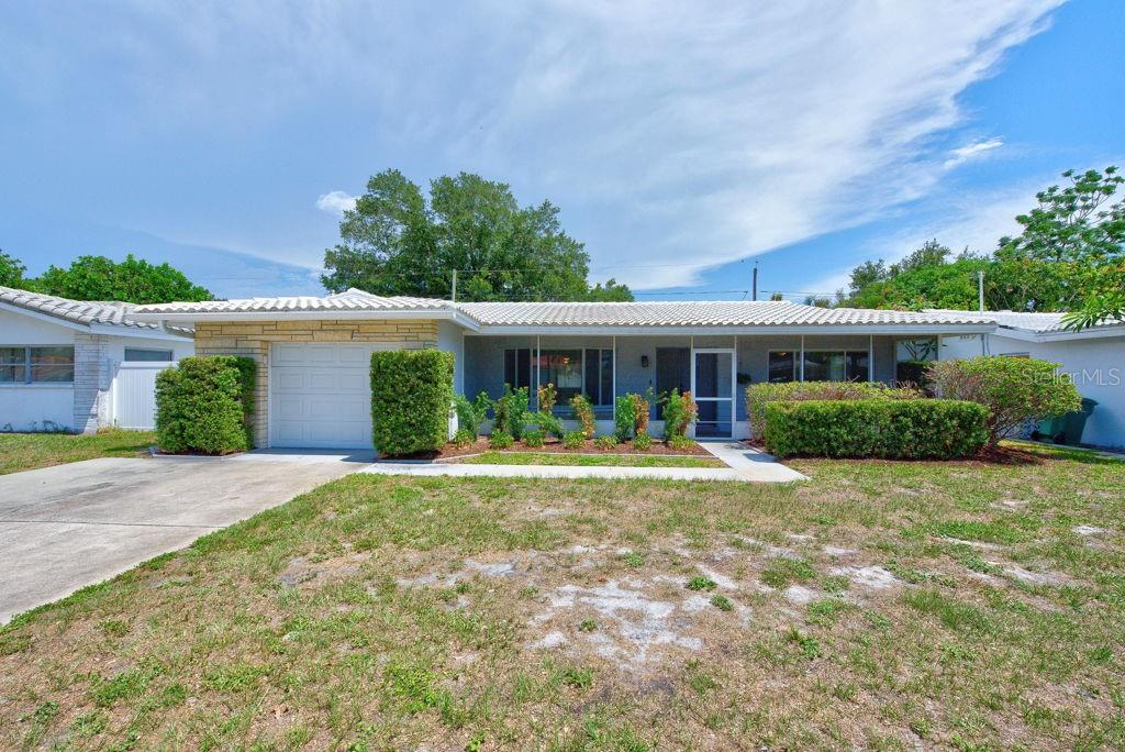 2159 Greenbriar Blvd Property Photo 2