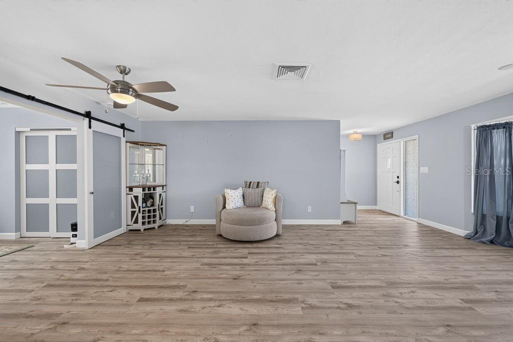 2159 Greenbriar Blvd Property Photo 11