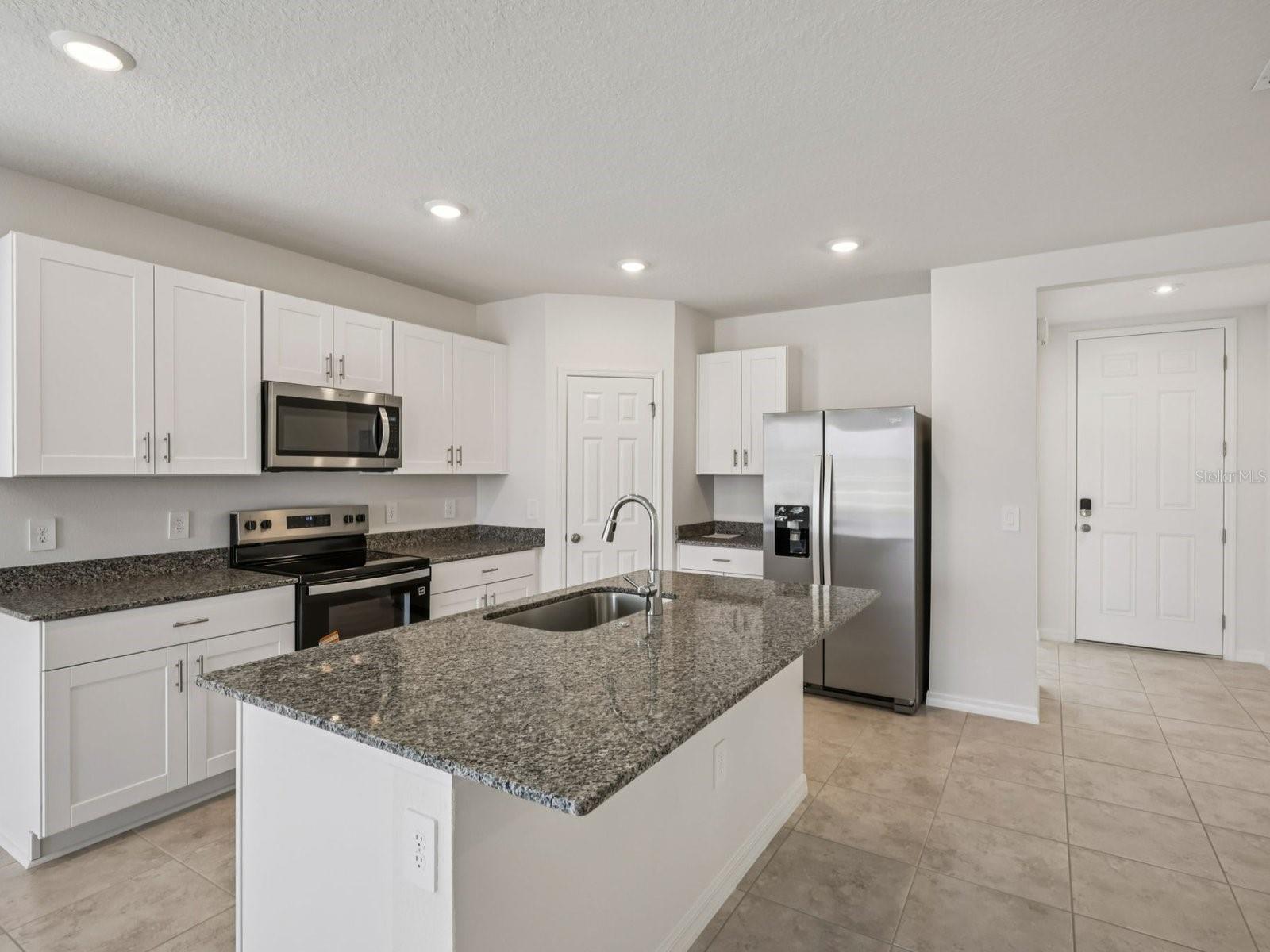 3932 Giorgio Dr Property Photo 2