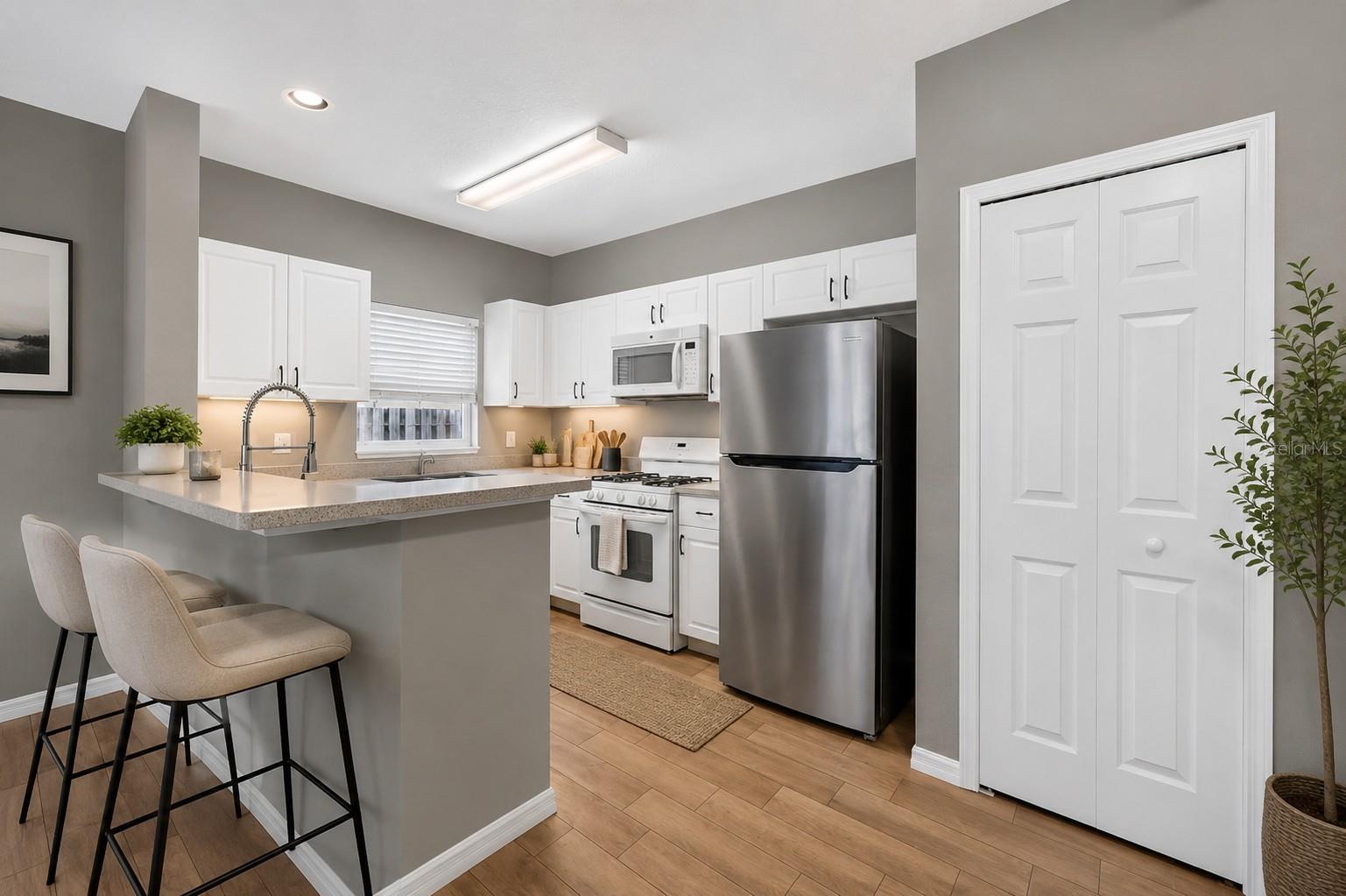 15032 Deer Meadow Dr Property Photo 4