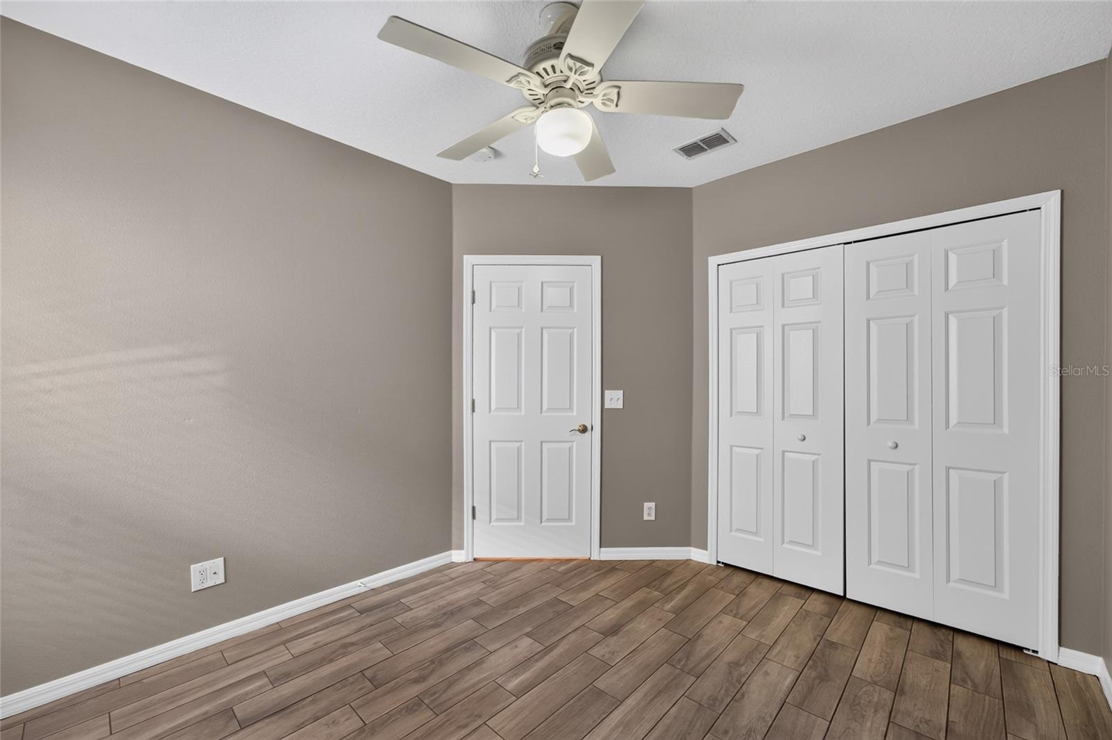 15032 Deer Meadow Dr Property Photo 23
