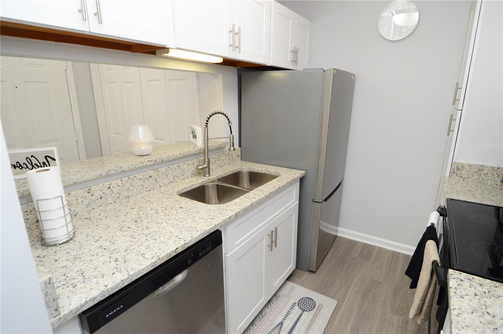 11901 4th St N #6106 Property Photo 10