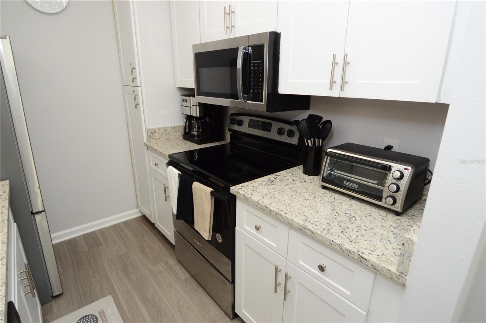 11901 4th St N #6106 Property Photo 12