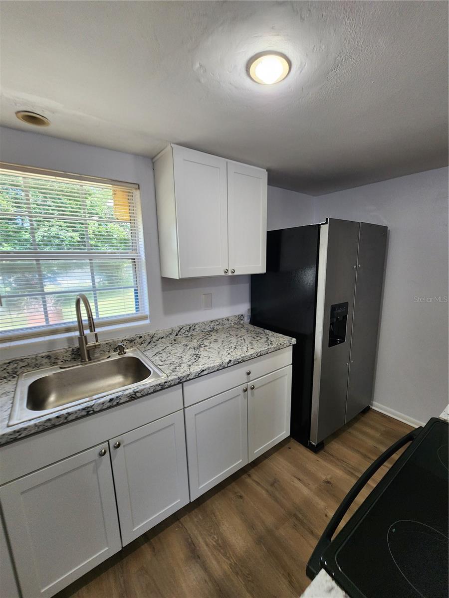 3 E Lemon St Property Photo 4