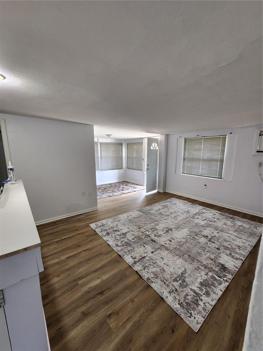 3 E Lemon St Property Photo 5