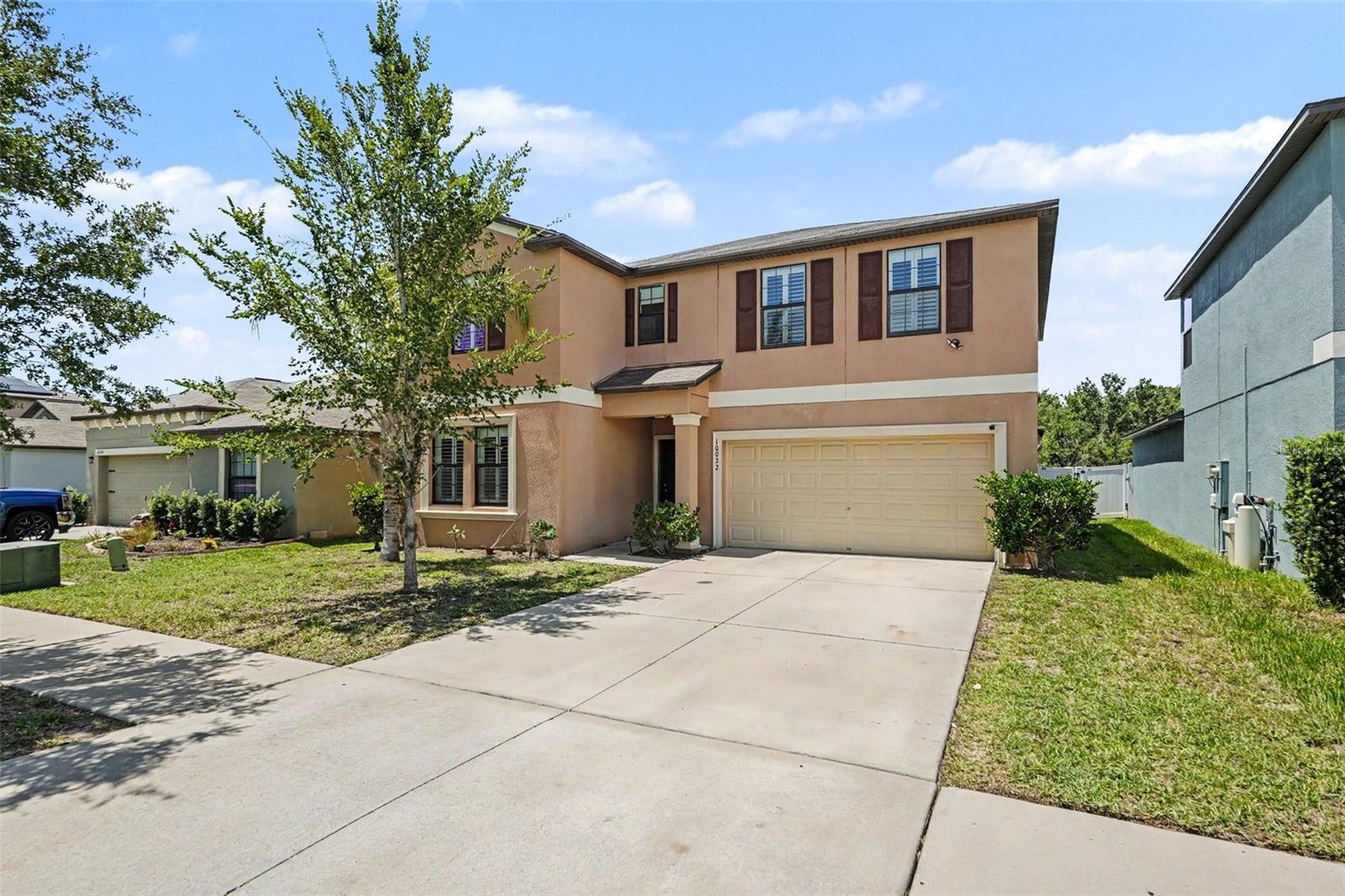10022 Carloway Hills Dr Property Photo 1