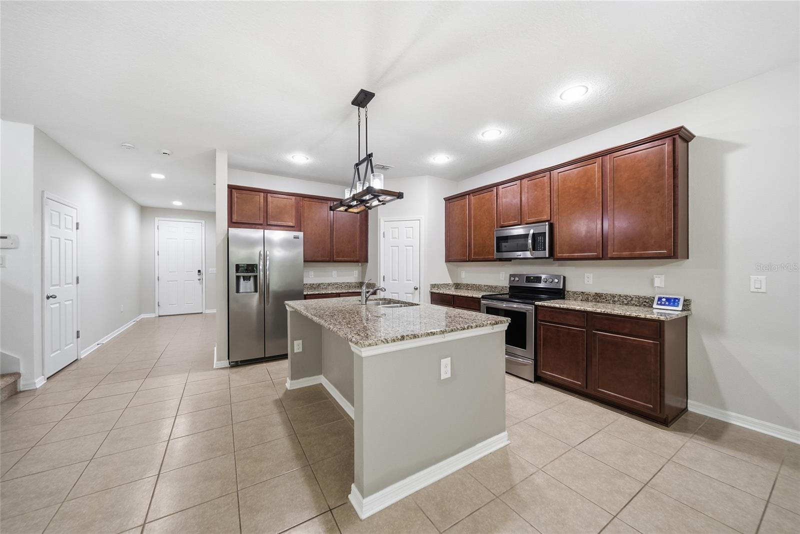 30643 Walker Cup Pl Property Photo 7