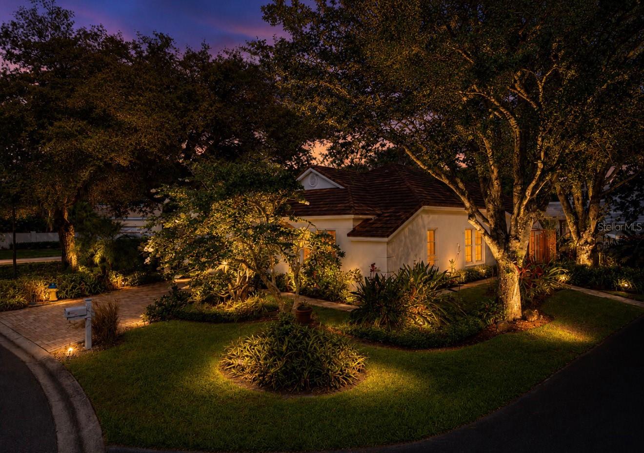 5204 GREEN FOREST CT