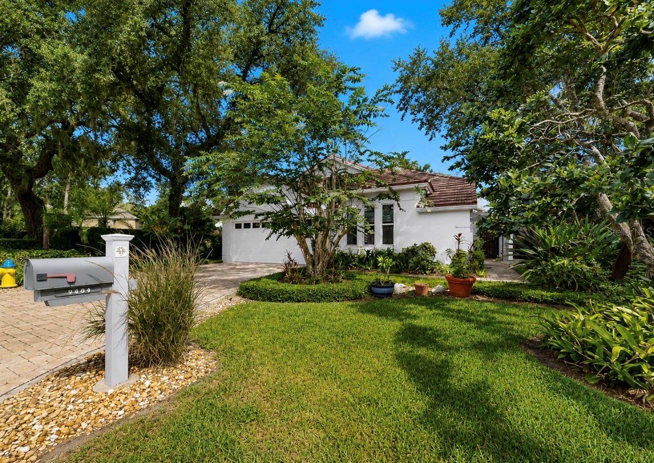5204 Green Forest Ct Property Photo 5