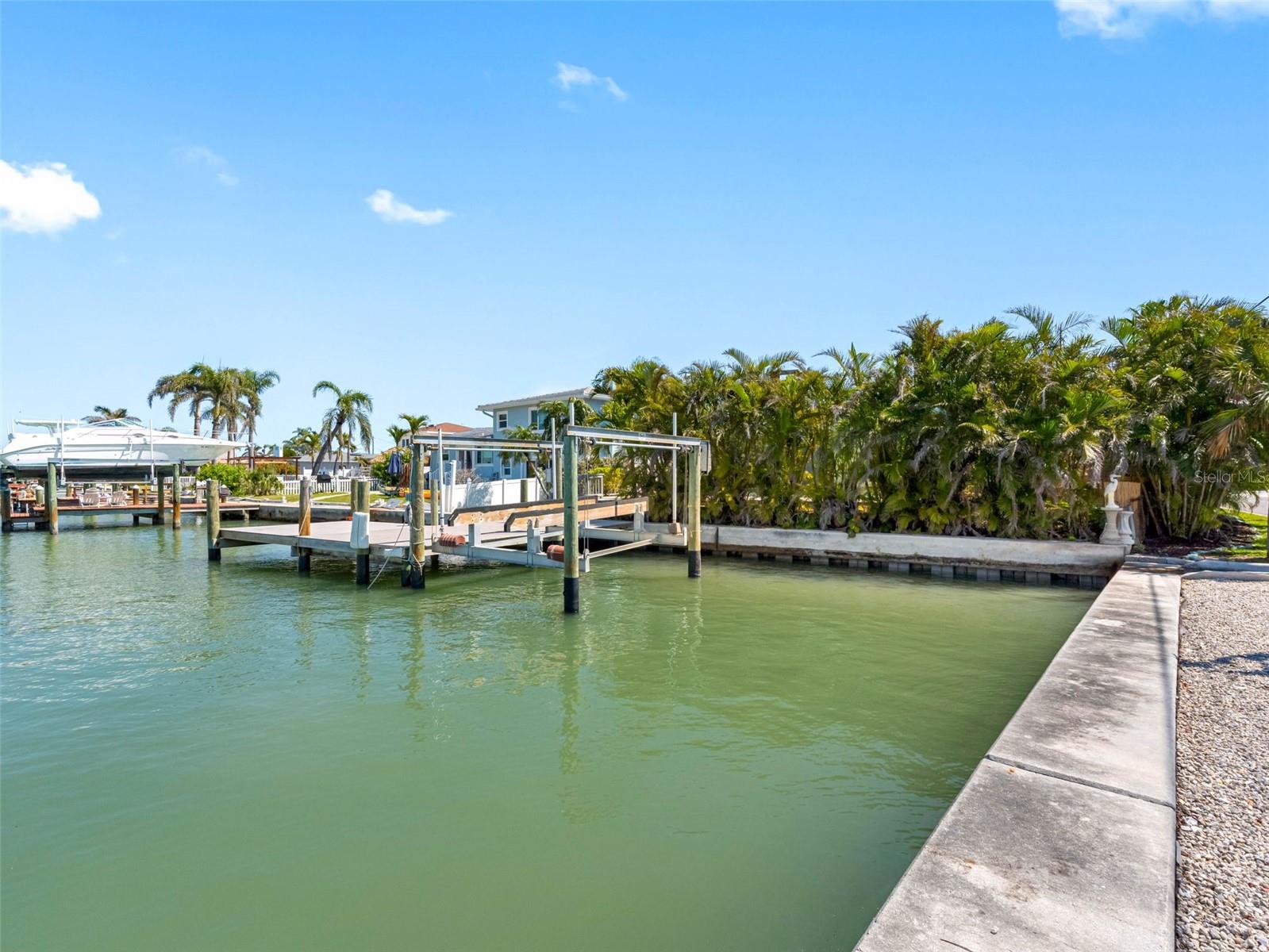 562 Johns Pass Ave Property Photo 8