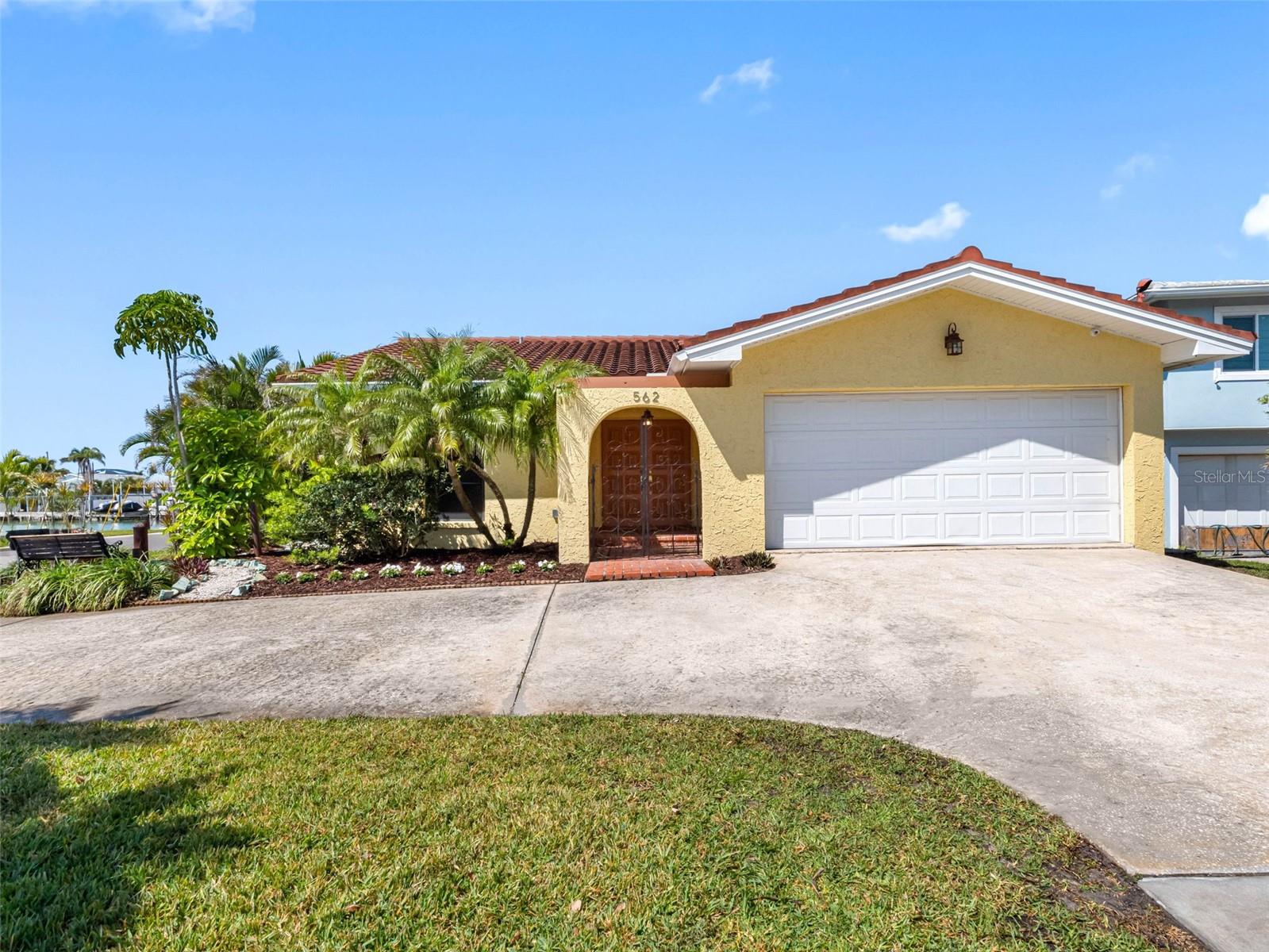 562 Johns Pass Ave Property Photo 14