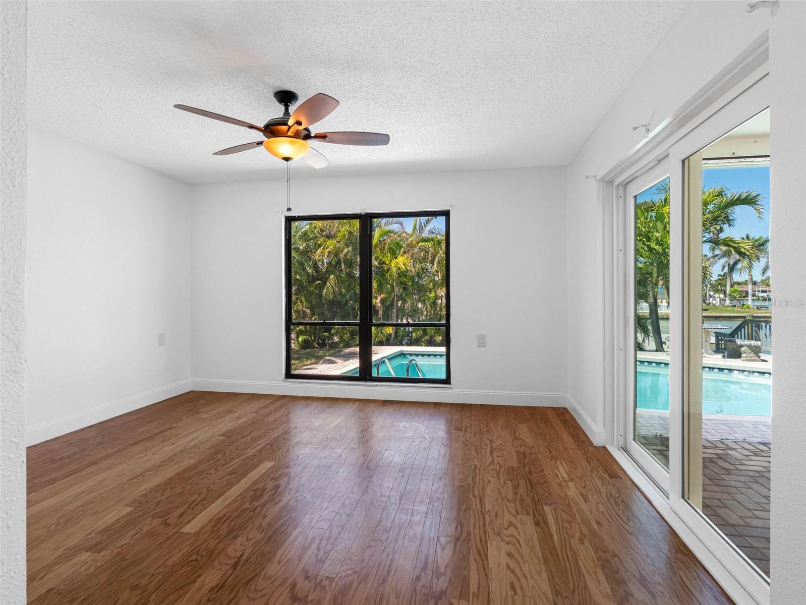 562 Johns Pass Ave Property Photo 40