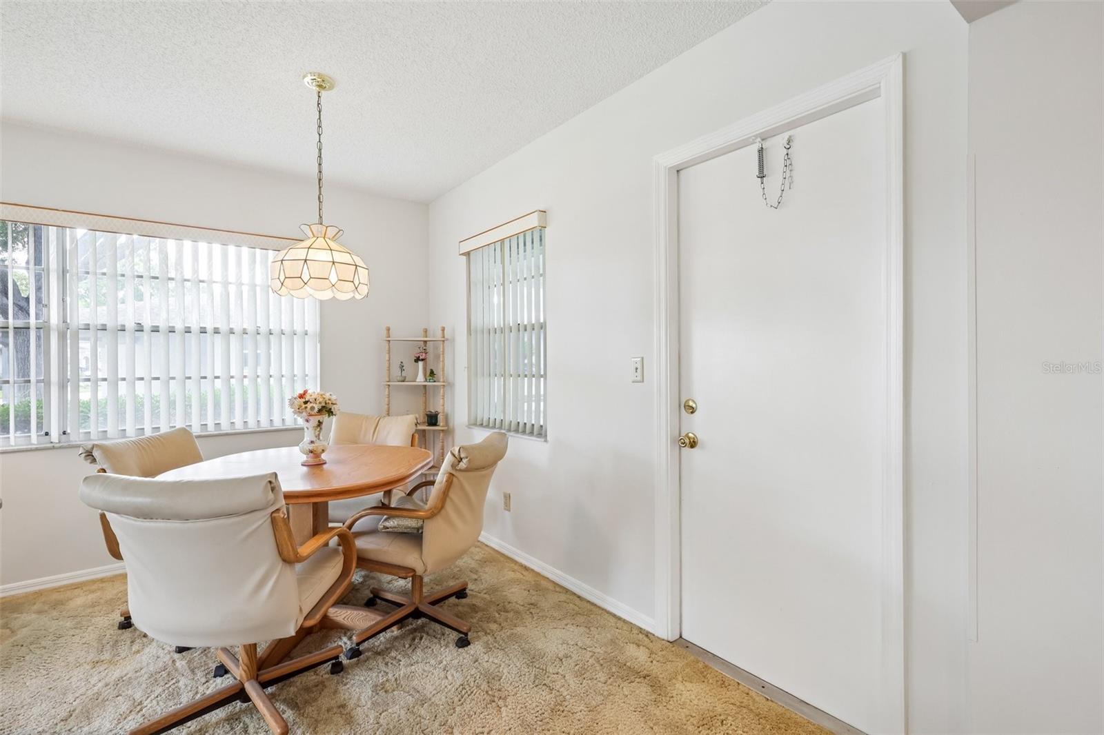 2017 Hampstead Cir Property Photo 9