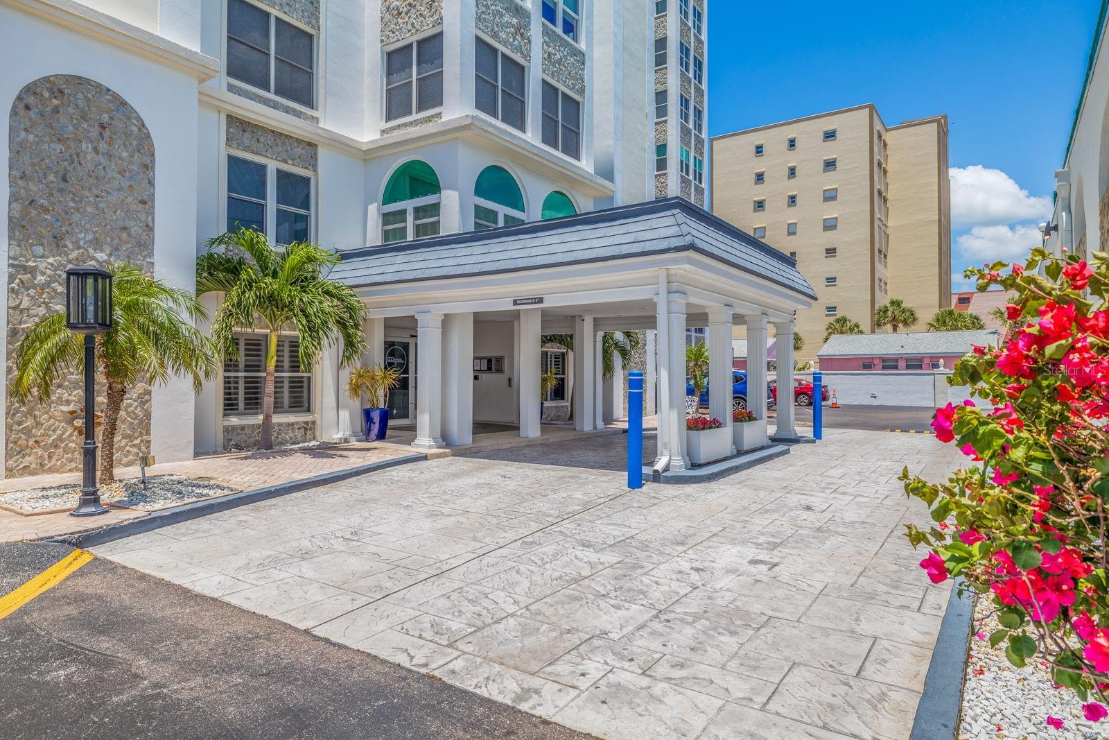4950 Gulf Blvd #404 Property Photo 4