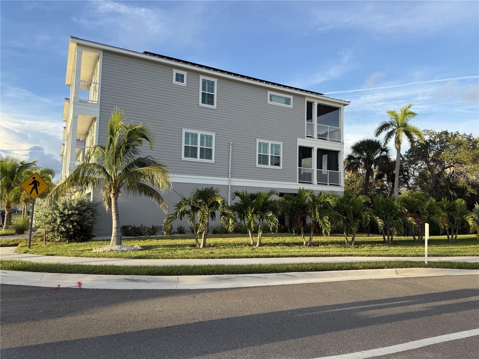 4357 Marina View Way Property Photo 5