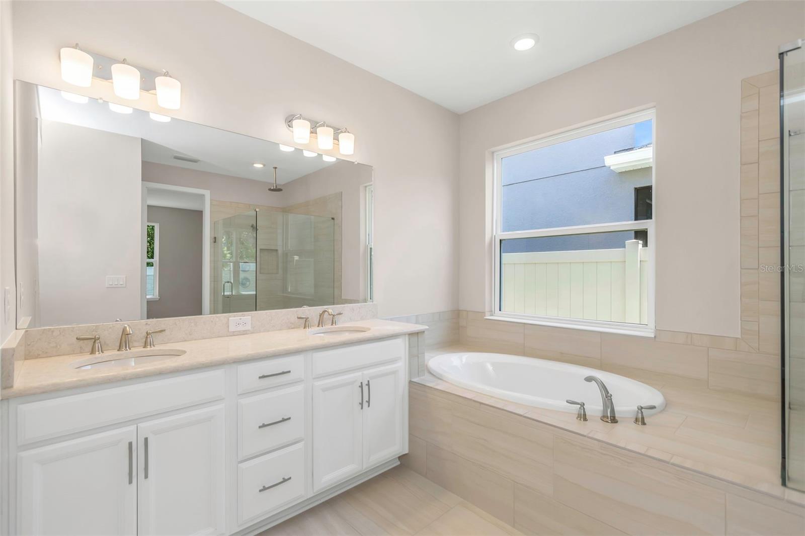2676 Leafwing Ct Property Photo 15