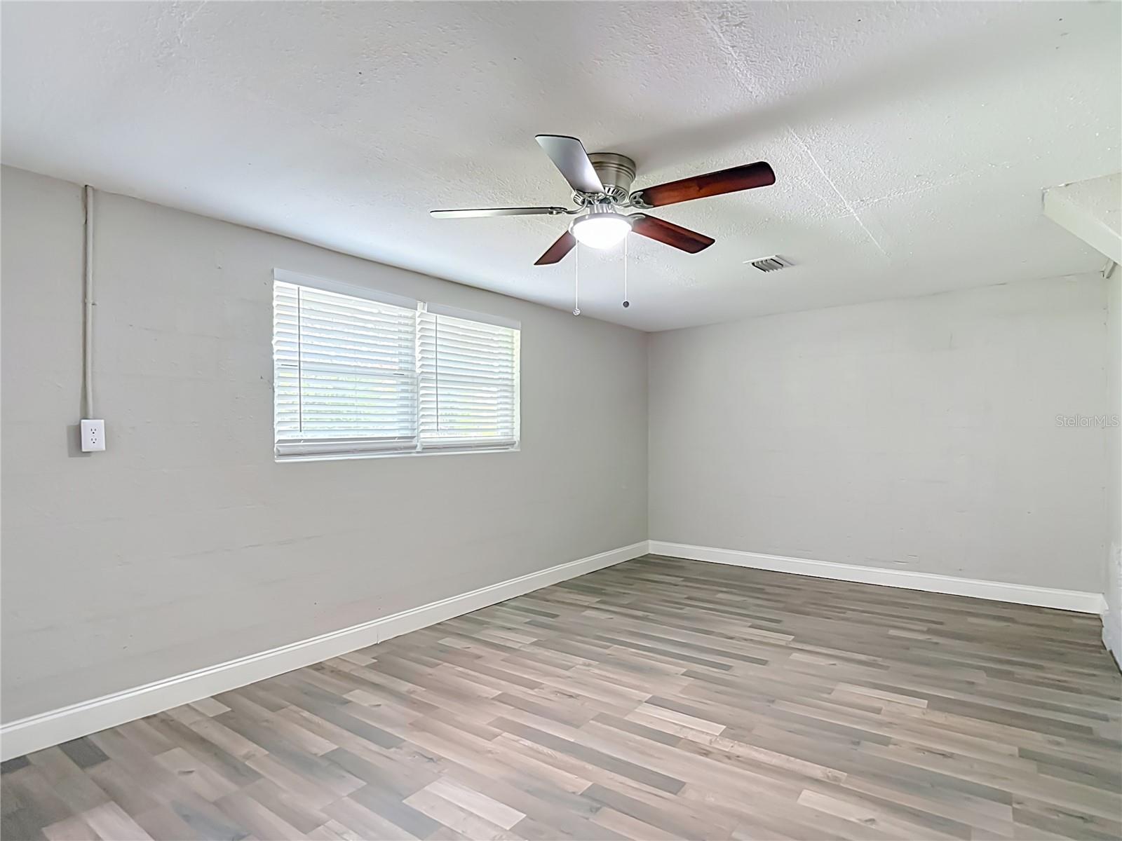 14402 13th St Property Photo 45