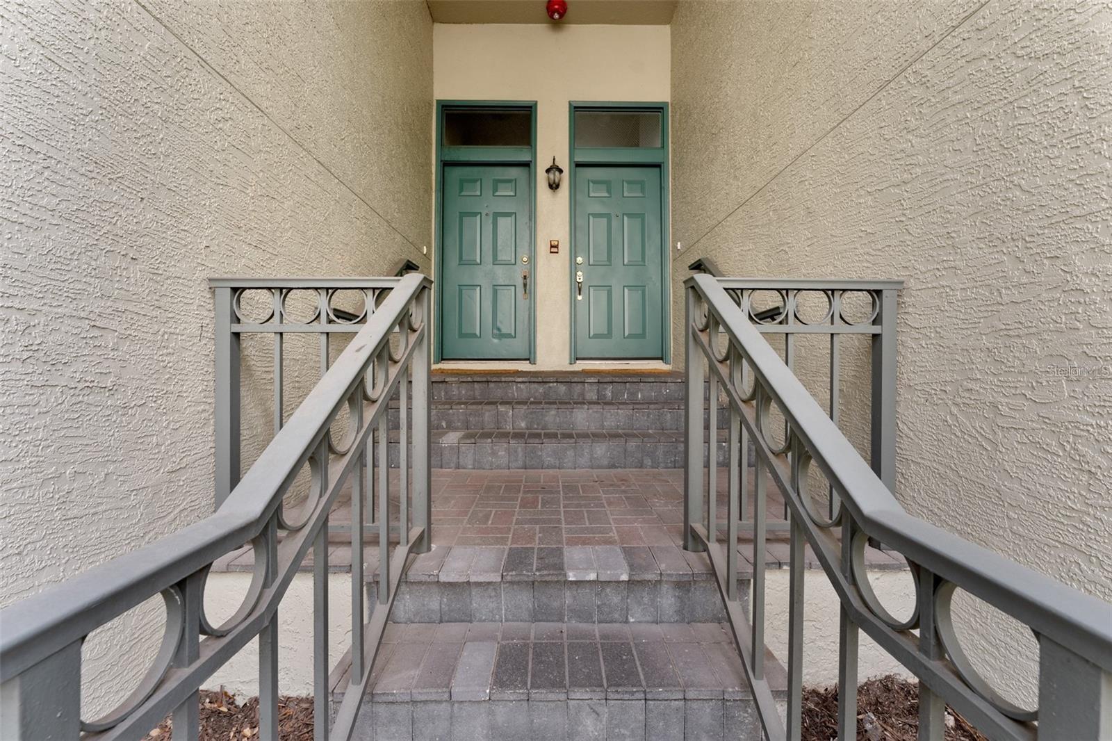 724 Coral Reef Dr Property Photo 7