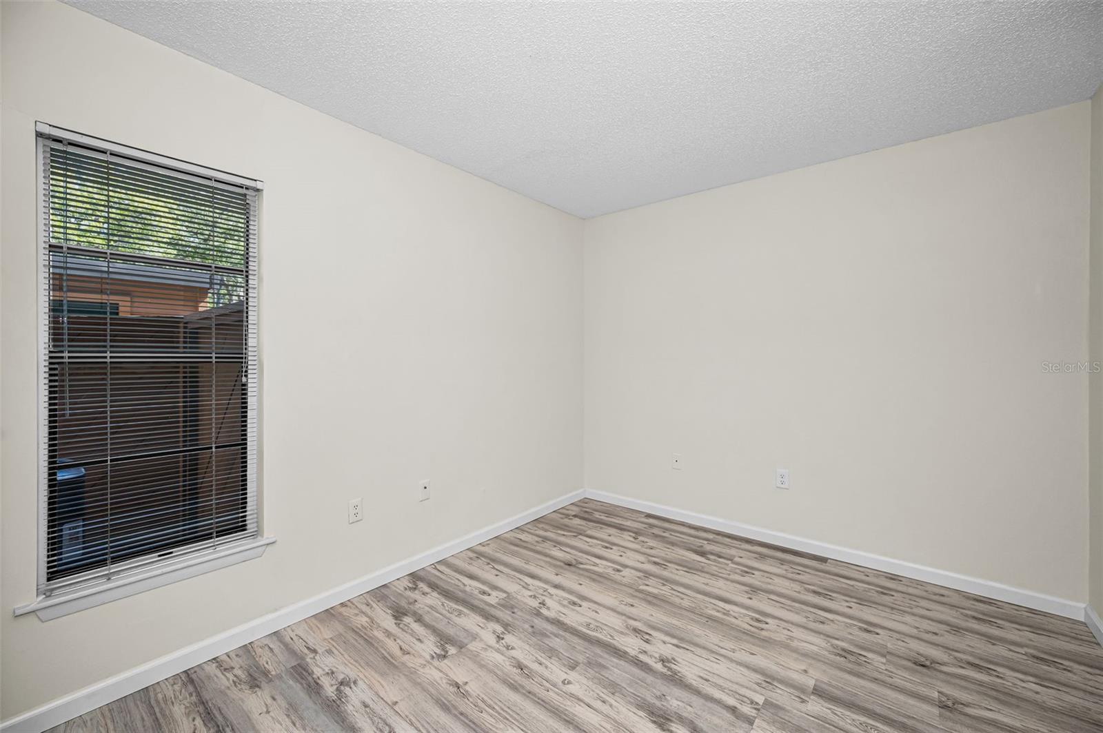 2205 Lennox Rd E #2205 Property Photo 17